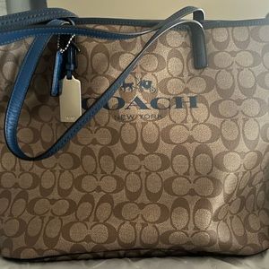 Coach Tote Navy and Tan